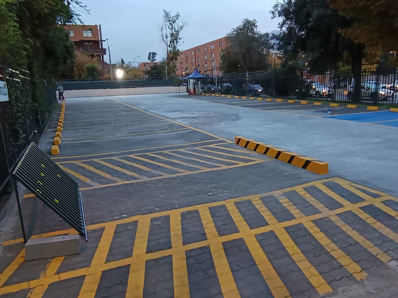 Obra en Estacionamientos Manquehue Norte 555, Las Condes.